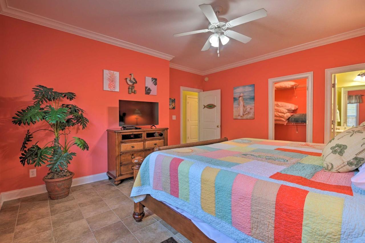 Charming Bermuda Bay Hideaway With Game Room! 默特尔比奇 外观 照片